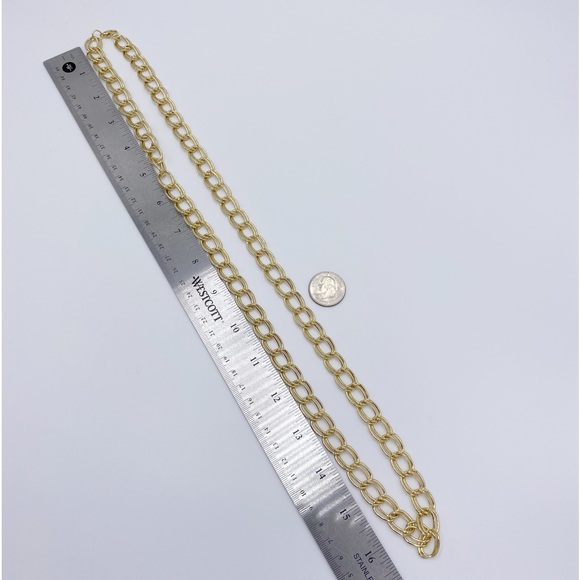 Vintage Gold Tone Chain Necklace - Picture 5 of 7